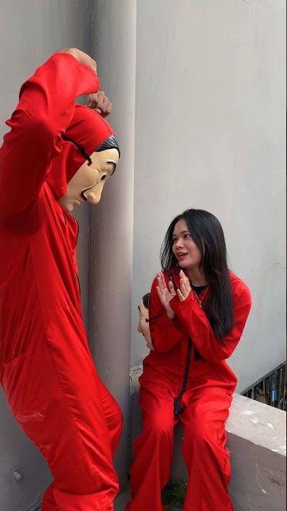 Money Heist vs Police 46 #moneyheist #parkour #police #escape #shorts #goguys