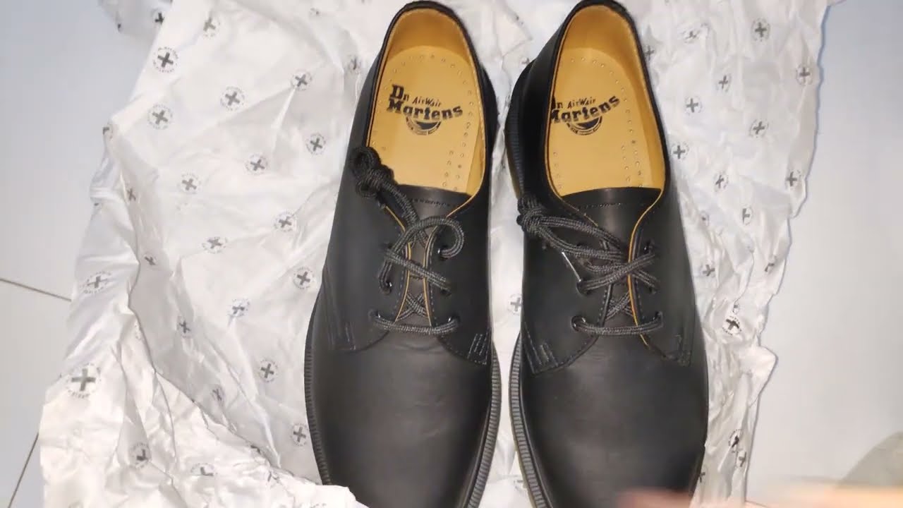 unbox dr martens 1461 PW black greasy 