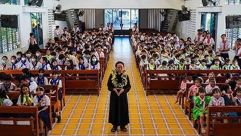 Thiếu nhi Gx. Tân Hưng chia tay cha Phêrô