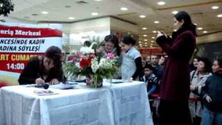 Empati Reklam Carrefour Ankara Alışveriş Merkezi Kadınlar Günü İmza Ve Söyleşi Aktivitesi