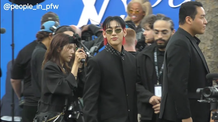 BamBam [GOT7] 뱀뱀 - Louis Vuitton Menswear SS25 fashion show in Paris - 18.06.2024