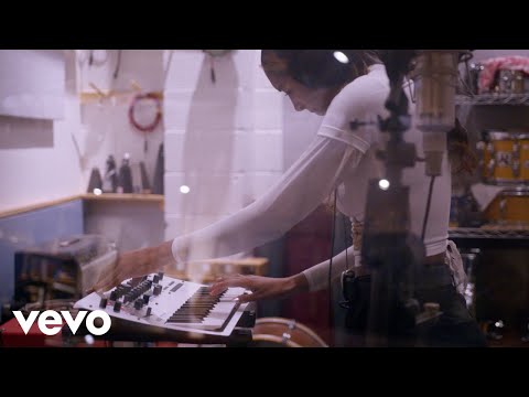 SPELLLING - Under the Sun (Official Behind the Scenes Video)