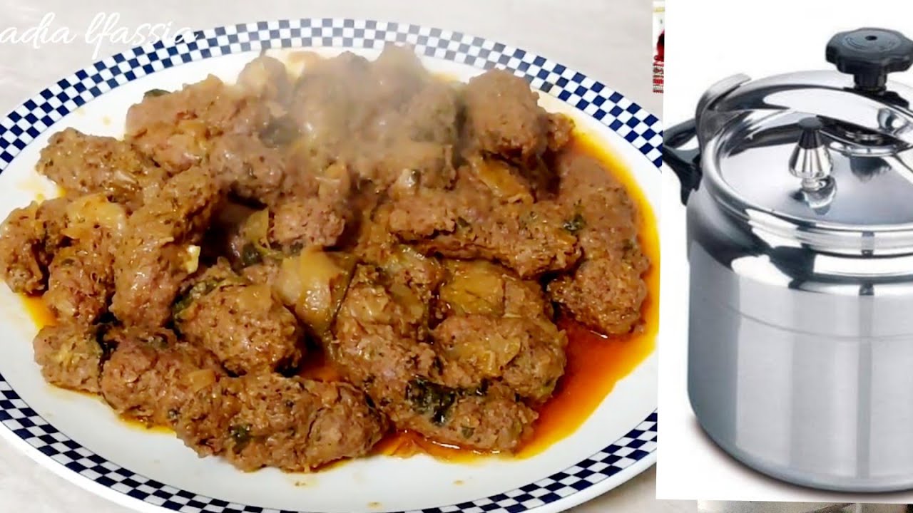 الكفتة مشوية في الكوكوط تحلفي عليها طنجية مع واحد السر كندرو معما كتجي معلكة. تقديم #نادية_الفاسية