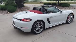 18 718 S White