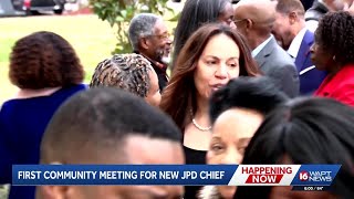 JPD chief holds first community meeting