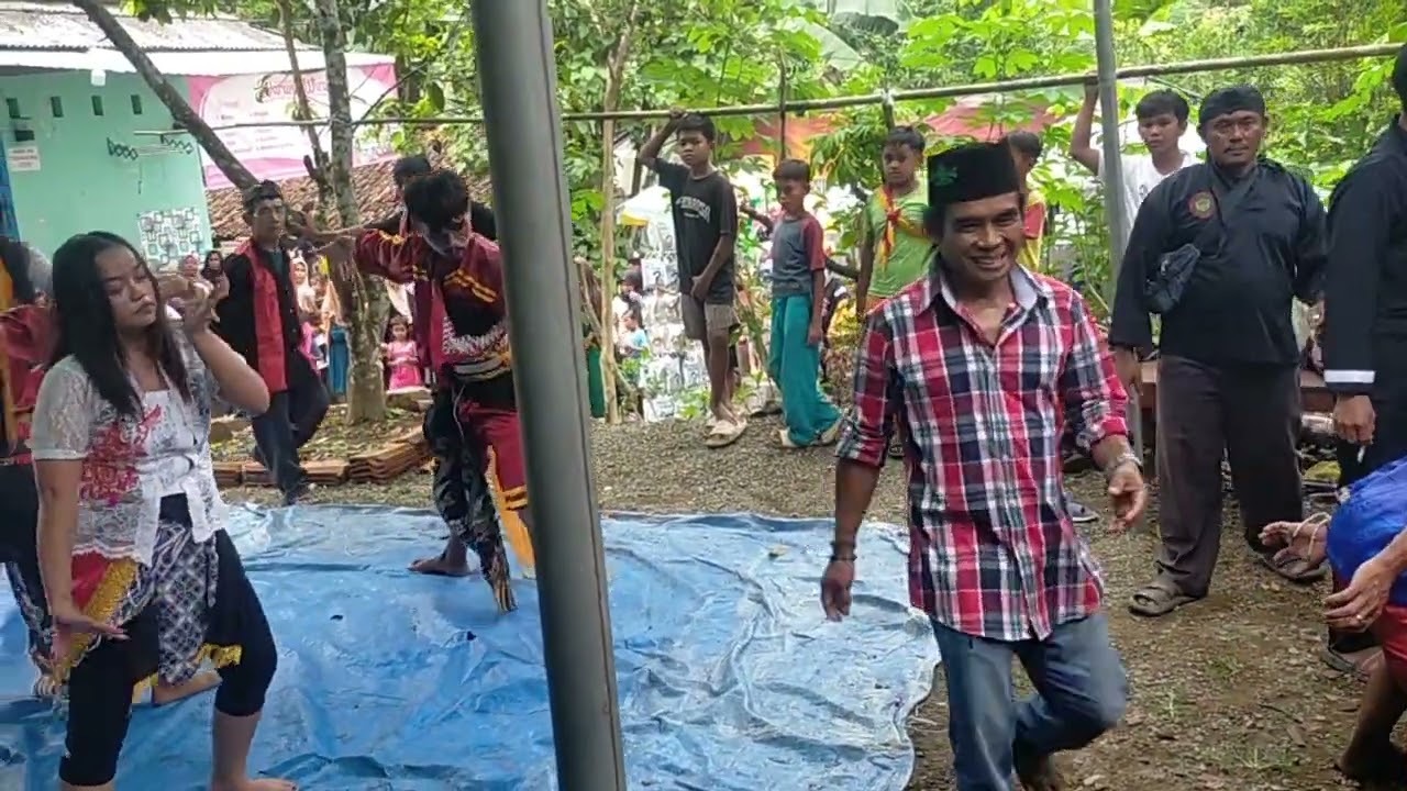 BARONGAN GIRI LARAS B