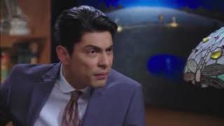 Juan conoce a sus nuevos compañeros | Por Amar sin Ley Capitulo 20