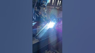 Busy CRP welding robot~