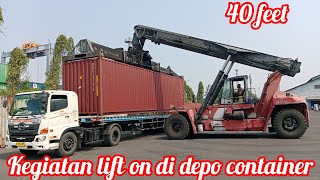 kegiatan lift on di depo container
