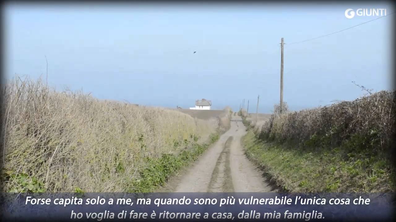 "Il segreto della bambina sulla scogliera" di Lucinda Riley - YouTube