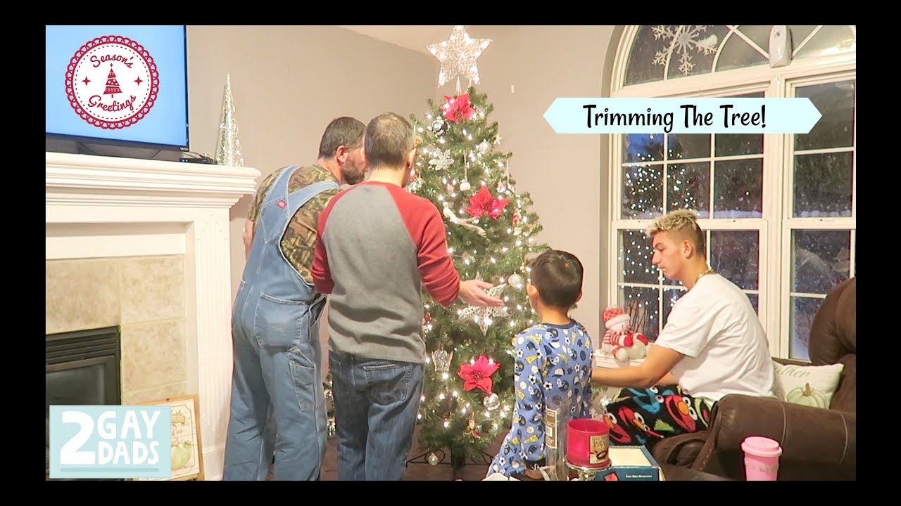 TRIMMING THE TREE! / VLOG - YouTube