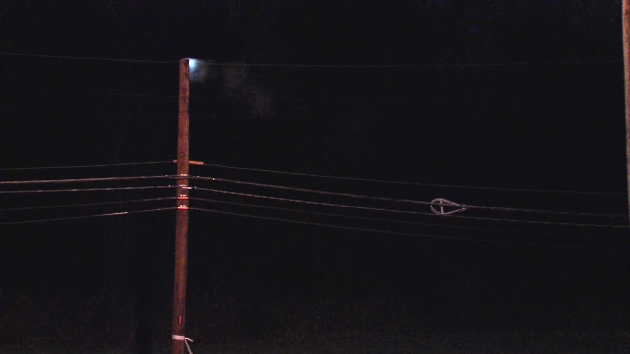 High winds bring down power lines overnight - YouTube