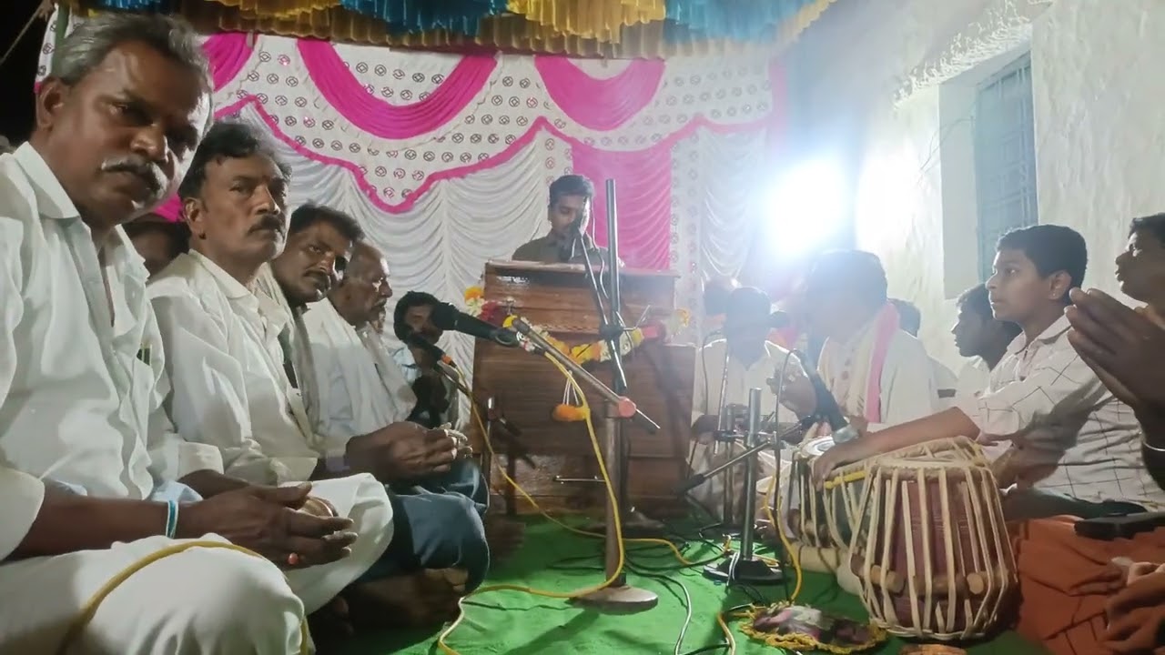 మారెళ్ల గ్రామ ప్రజల ఆధ్వర్యంలో మహాశివరాత్రి సందర్భంగా  భజన ప్రోగ్రాం ఓం నమః శివాయ..