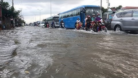 Báo Vĩnh Long| Nước lũ dâng cao làm ngập nhiều tuyến đường