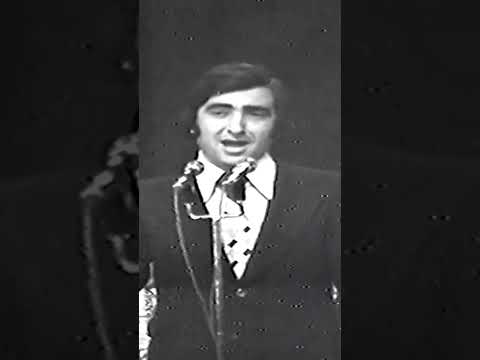 قديم التلفزيون الأردني من السبعينات من يعرف أسم المغني