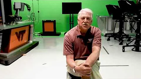 News anchor Robin Reed's first day as a professor ...