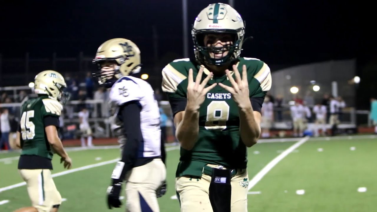 Teen Quarterback Scores 8 Touchdowns 1 Day After Mom Dies