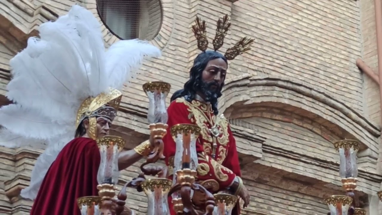 salida de la Hermandad de la humildad de Zaragoza 2024