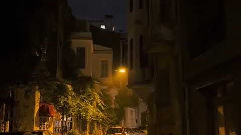 أَفسحوا لـ سورة الكهف وقتاً في يومكم .. فـ هي نورٌ مابين الجمعتين .♡