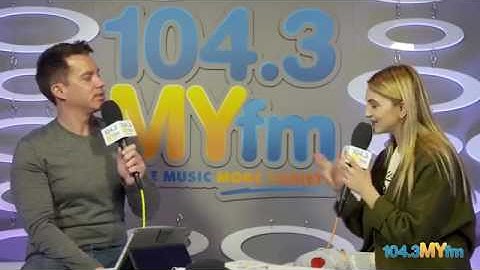 Julia Michaels Backstage At Grammys 2017