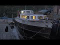 Episode 13 - Restoring 80 year old 40' Wooden Boat into a liveaboard ⚓ Painting Cabin & Repair stern