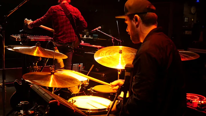 Dan Bailey (Father John Misty) -sound check.