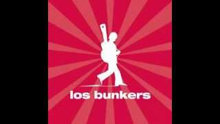 Video thumbnail of "La Exiliada Del Sur - Los Bunkers (Lyrics)"