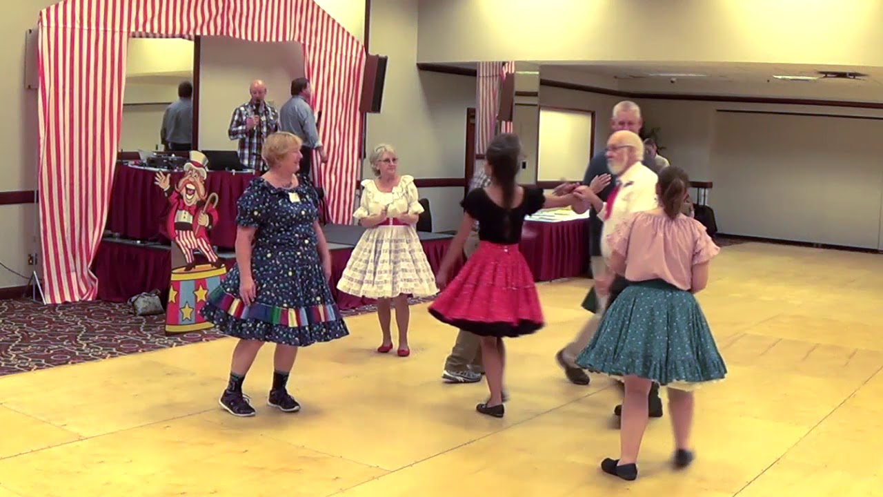 USA West 2018 singing call (Wagon Wheel) YouTube