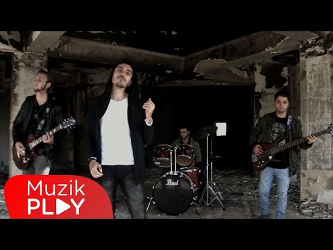 Ferdi Yılmaz - Deliliğin Ucunda (Official Music Video)