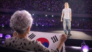 Jimin Almost Cried When All The Fans Unfurled The Korean Flag At Stanford Stadium