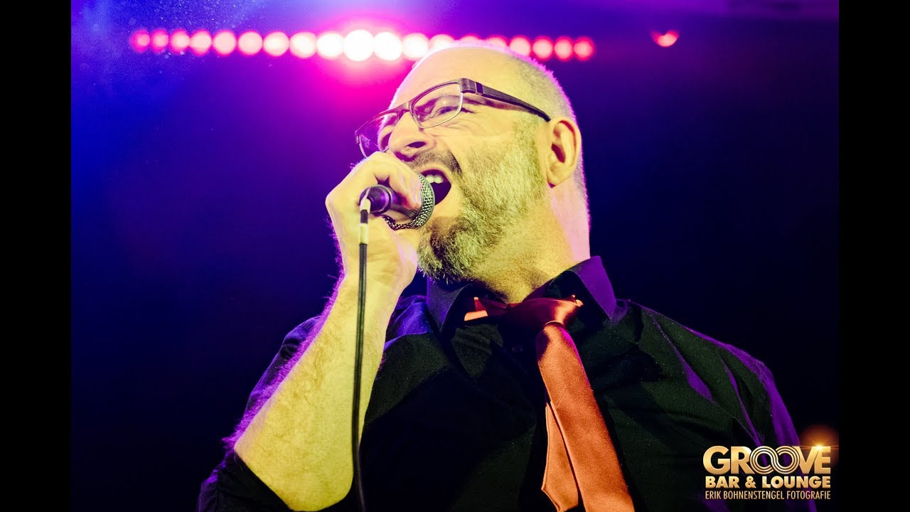 KARAOKE DELUXE & Marco - Relax (Live Groove Bar)