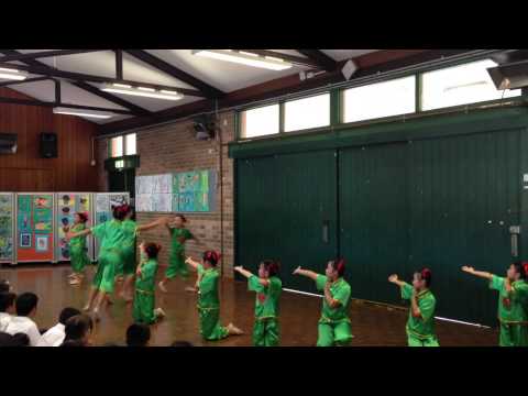 VanessaInSchoolPerformanceDance 歌声与微笑SongOfJoy