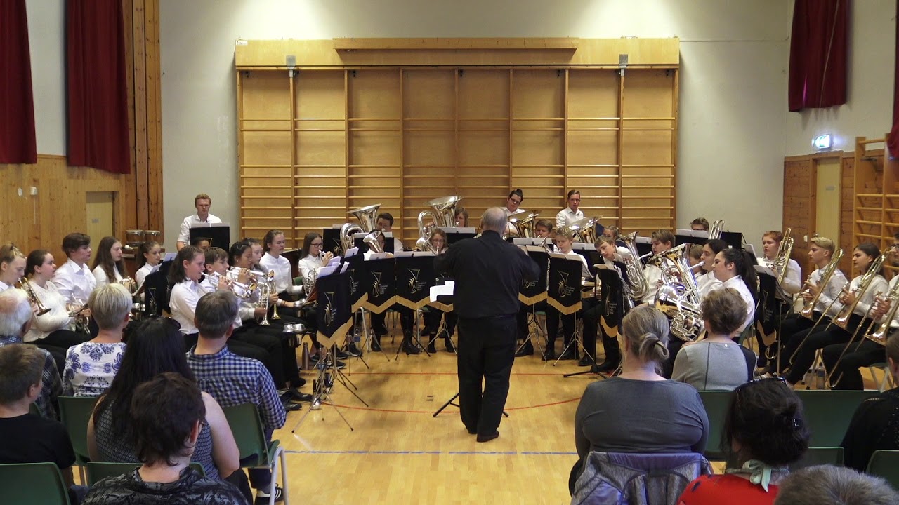 A Saddleworth Festival Overture