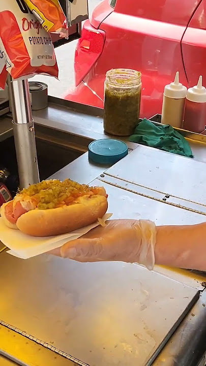 Best Dirty Water NYC Hot Dogs!  #shorts #hotdog #food