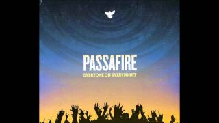 Video thumbnail of "Passafire - Leave The Lights On"