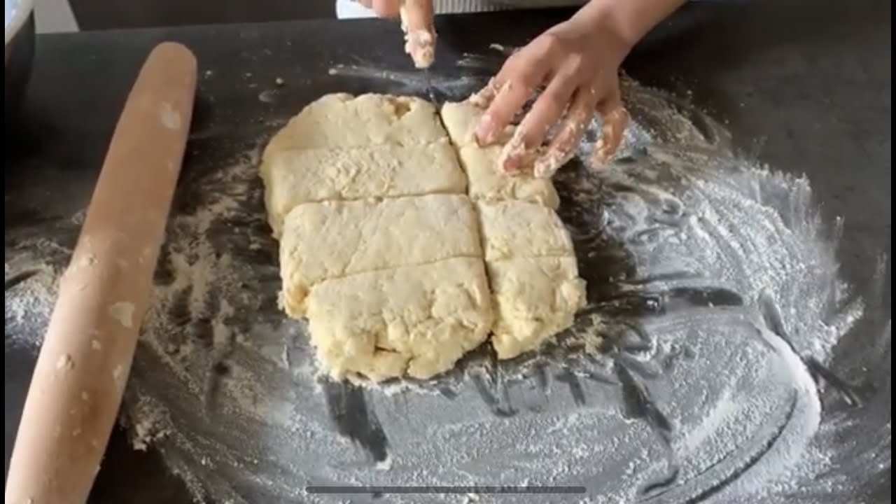 Làm bánh scone siêu đơn giản ăn nhẹ và lần đầu thử làm... - youtube