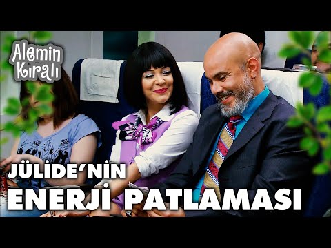 Jülide uçağı kırdı geçirdi - Alemin Kıralı 32. Bölüm