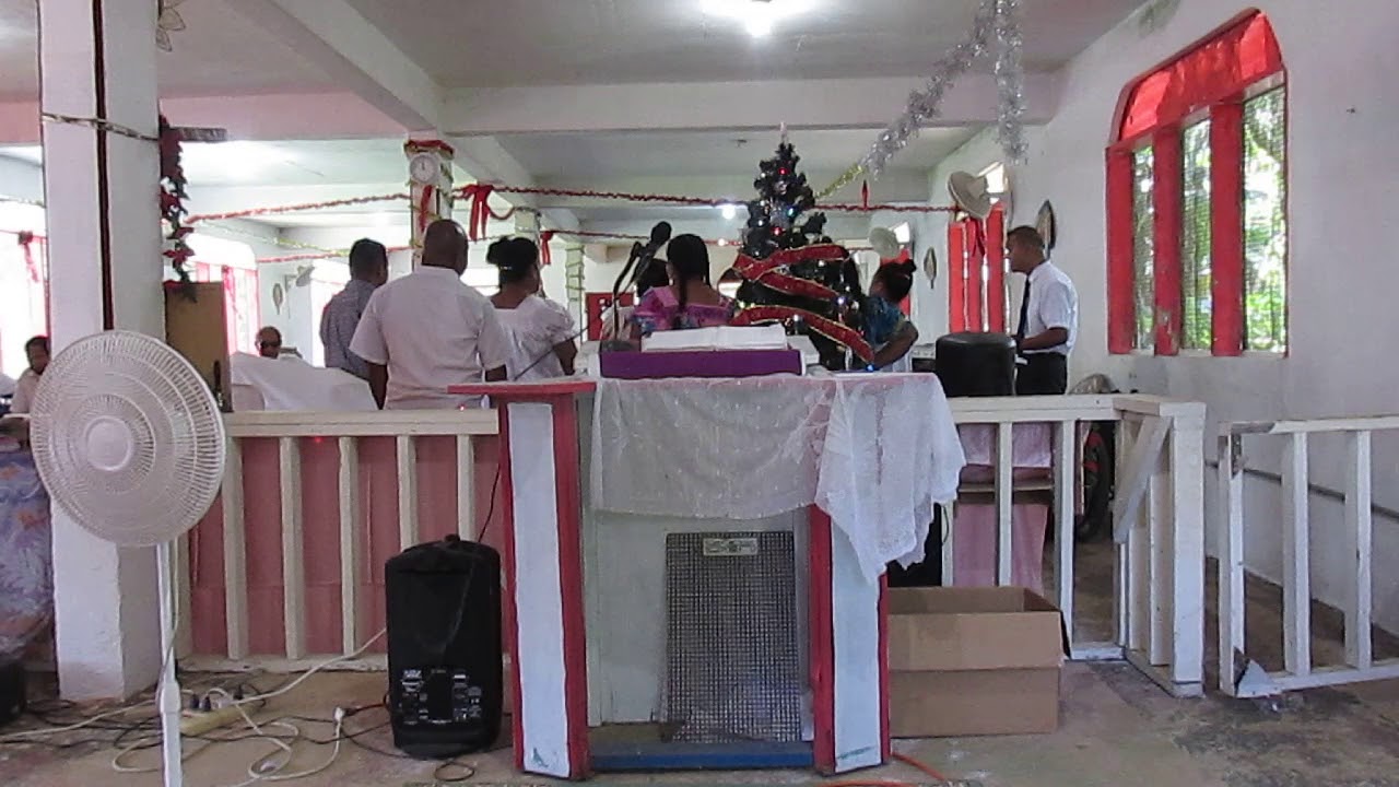 Peneinei koul in Krismas, 12302018   0025