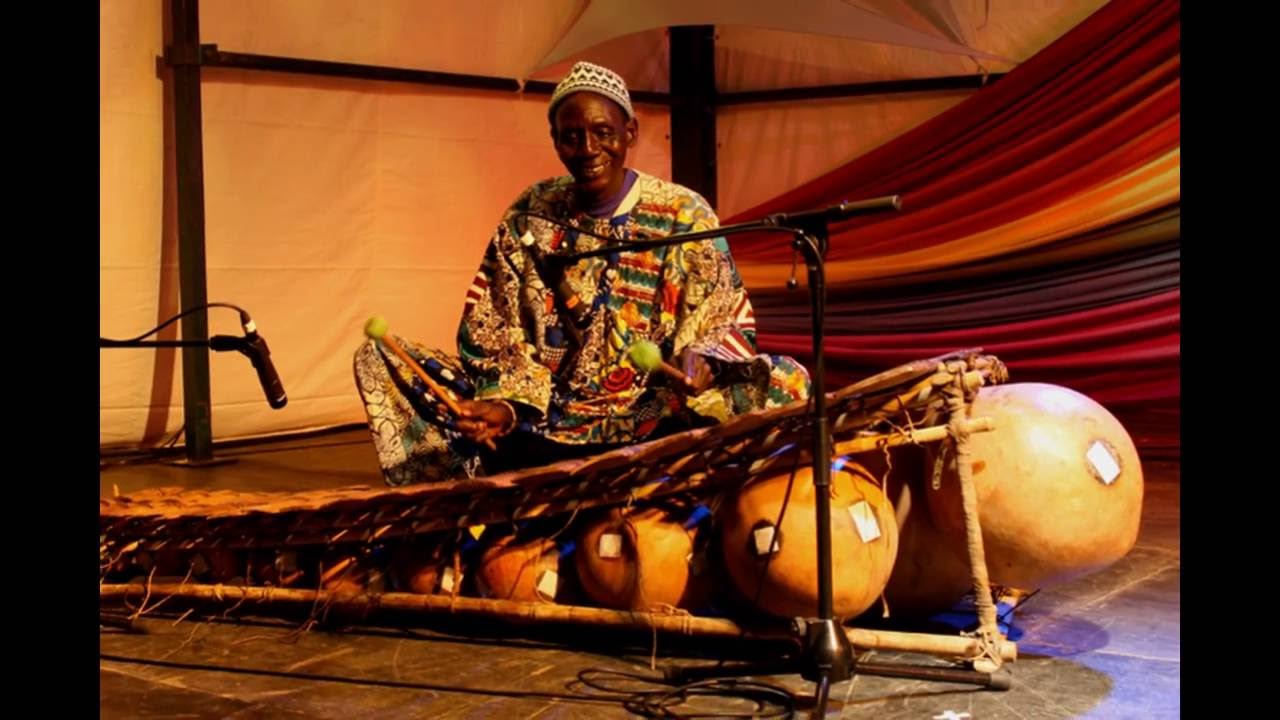 Музыкальный инструмент африки сообщение. Африканские музыкальные инструменты. Африканские музыканты. Национальные инструменты африканцев. Музыкальная культура Африки.