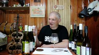 Хорошие белые вина из КиБ. Вино Ostorosbor Debrei Harslevelu белое полусухое из Венгрии за 494 руб.