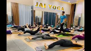 Hip opening flow Yoga with Master Jai screenshot 5