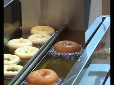 Как работает автоматический пончиковый аппарат Сиком ПРФ 11/900