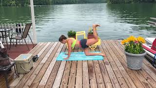 Quadruped Glute Pulse