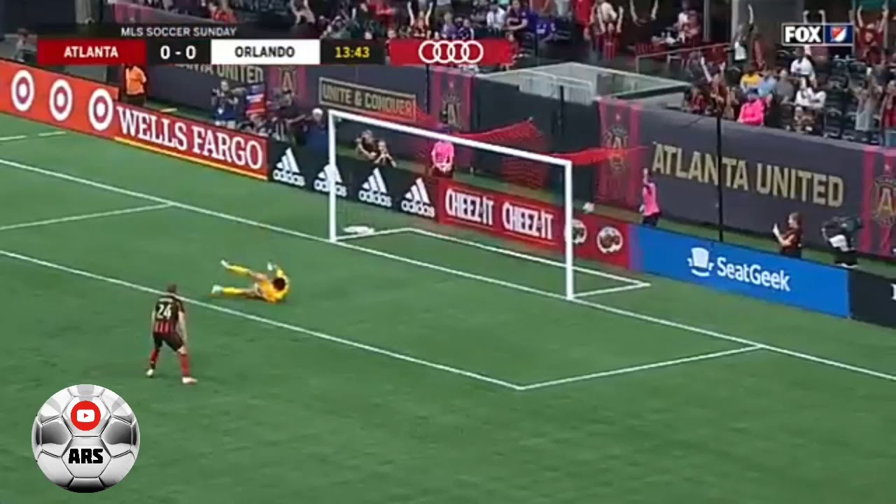 Golazo del Pity Martínez primer gol en el Atlanta. (12/05/2019)