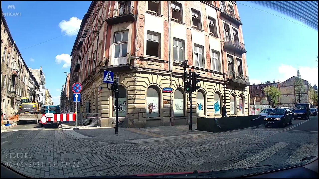 Łódź; Manufaktura - Fabryczna