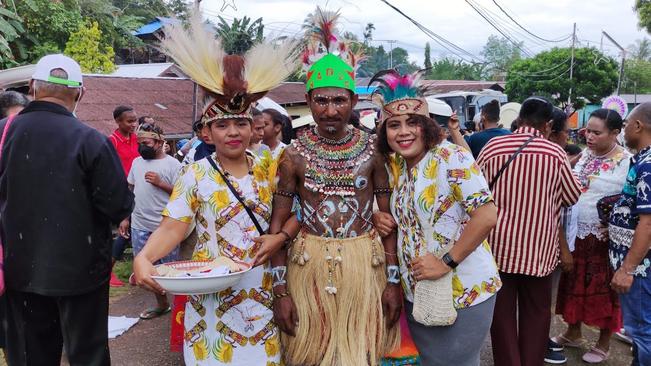 Tradisi antar Mas kawin budaya Orang Papua @karakaproject6153