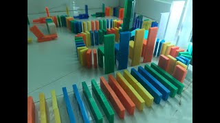 Domino rally 1 ! 600 Dominoes ||Randomino guy ||