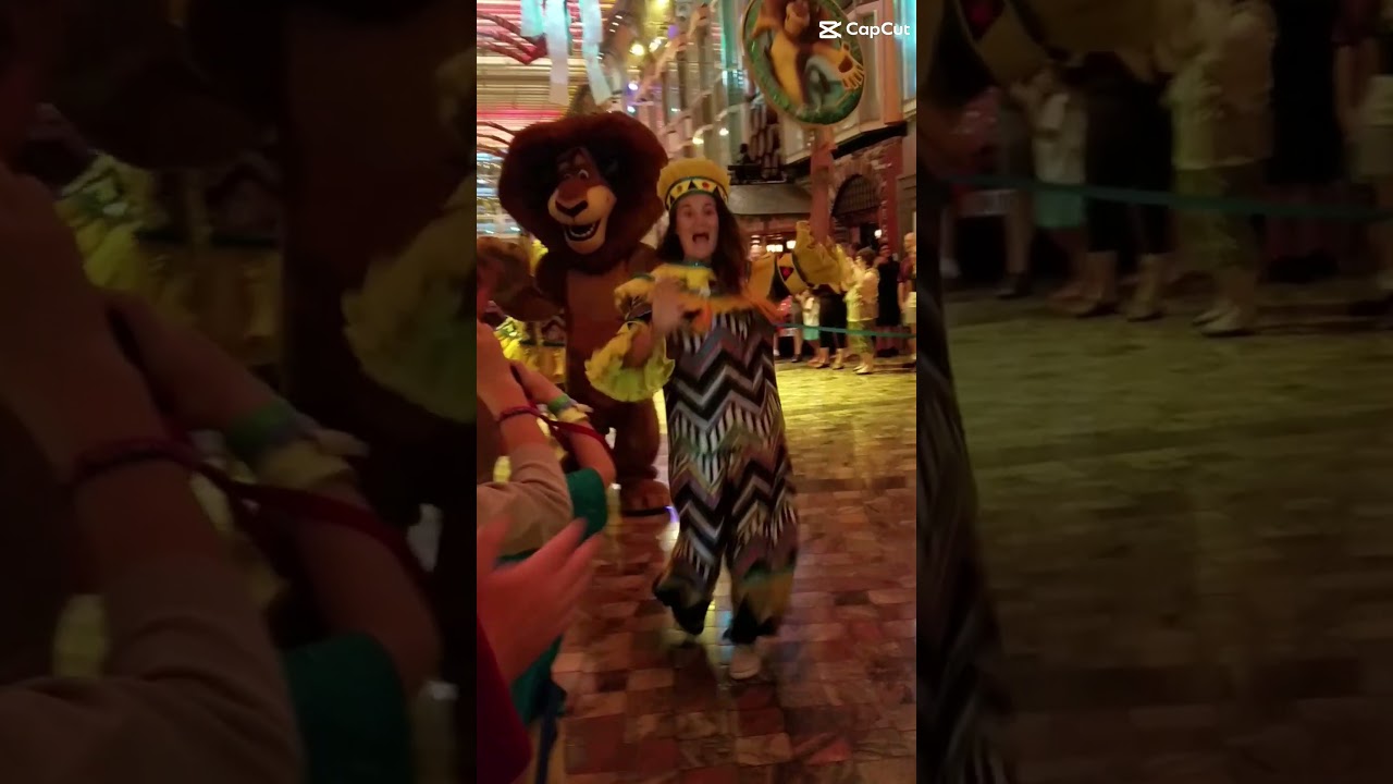 Oldie But a Goodie! 🥰 | Liberty of the Seas Promenade Parade #Short