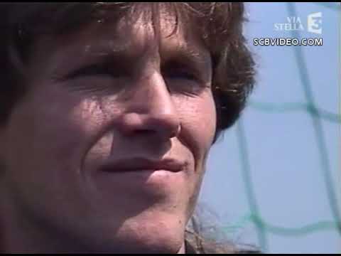 Image du reportage Portrait Pascal Olmeta (1990) (OB FOOT)