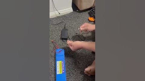 E scooter battery not charging